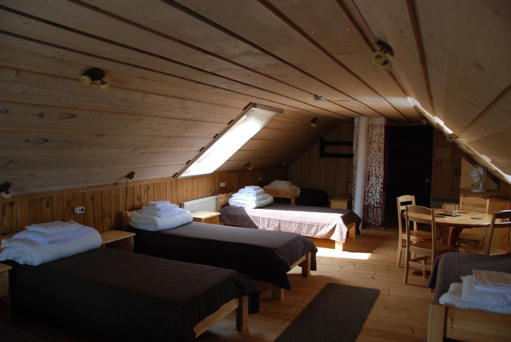 Avinurme Hostel Phòng bức ảnh