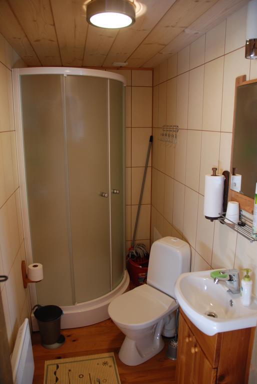 Avinurme Hostel Ngoại thất bức ảnh